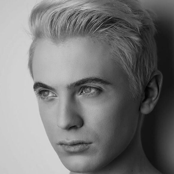 Meet your Posher, Kyle - Picture 1 of 1